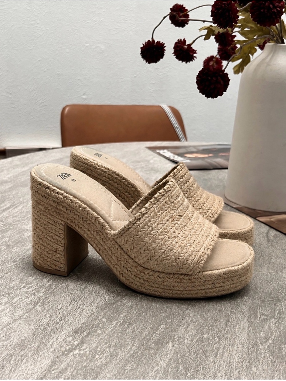 Raffia Wedges - Picture 2 of 3